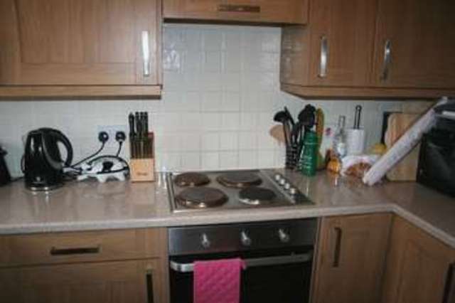  Image of 2 bedroom Maisonette for sale in Fore Street Bovey Tracey Newton Abbot TQ13 at Fore Street Bovey Tracey Newton Abbot, TQ13 9AD