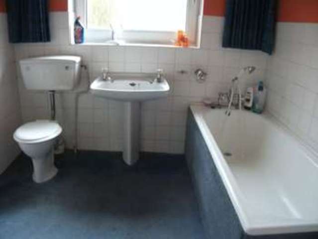  Image of 3 bedroom Bungalow for sale in Frog Lane Upper Boddington Daventry NN11 at Frog Lane  Upper Boddington, NN11 6DJ