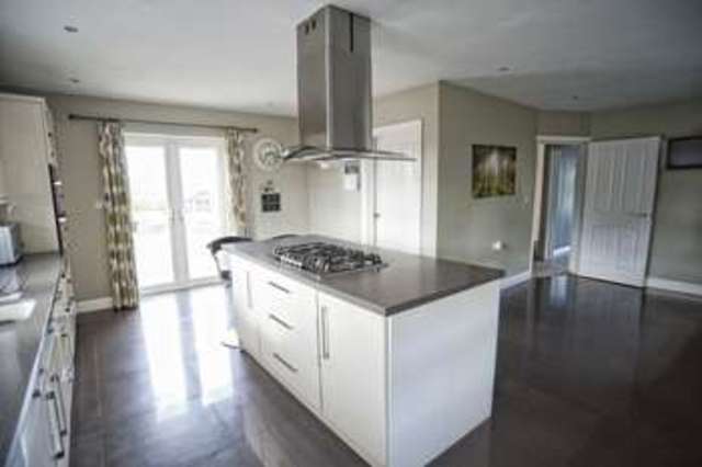  Image of 4 bedroom Detached house for sale in Front Street East Stockwith Gainsborough DN21 at 18 Front Street East Stockwith East Stockwith, DN21 3DH