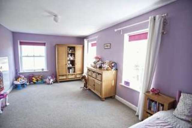  Image of 4 bedroom Detached house for sale in Front Street East Stockwith Gainsborough DN21 at 18 Front Street East Stockwith East Stockwith, DN21 3DH