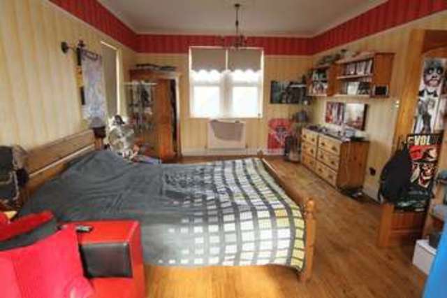  Image of 4 bedroom Detached house for sale in Furber Road Kingswood Bristol BS5 at Furber Road St George BRISTOL, BS5 8PT
