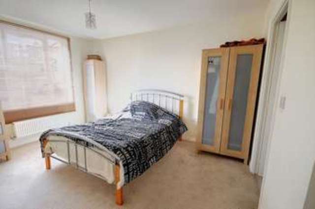  Image of 2 bedroom Flat for sale in Furze Court Exeter EX4 at Furze Court  Exeter, EX4 1FH