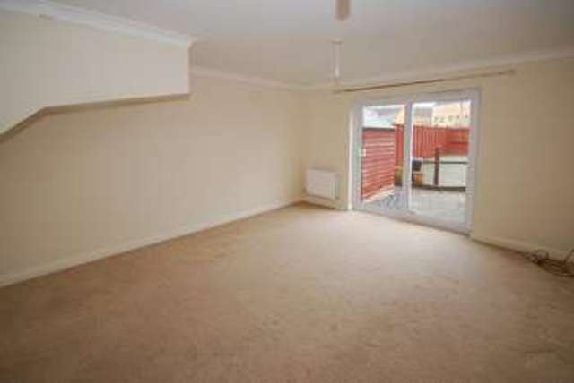  Image of 2 bedroom Terraced house to rent in Fuscia Way Rogerstone Newport NP10 at Fuscia Way  Newport, NP10 9LD