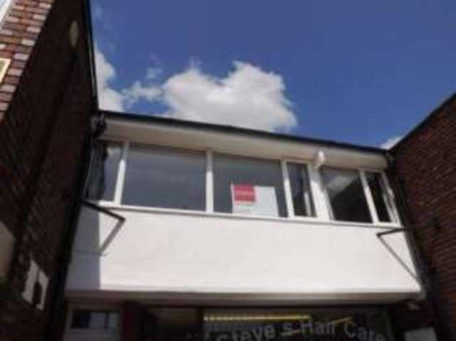  Image of 2 bedroom Flat for sale in Gainsborough Road Warrington WA4 at Warrington Cheshire Stockton Heath, WA4 6BN
