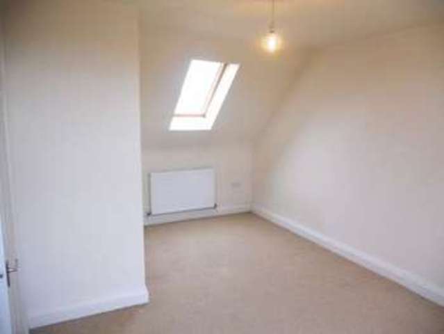  Image of 2 bedroom Flat for sale in Garlands Road Redhill RH1 at Garlands Road  REDHILL, RH1 6NX