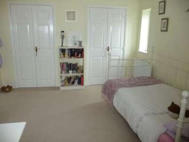  Image of 5 bedroom Detached house for sale in Garsington Drive Swindon SN25 at Garsington Drive Oakhurst Swindon, SN25 2BZ