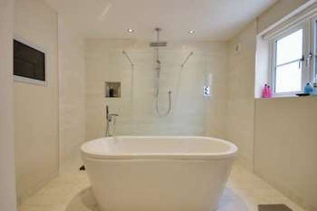  Image of 5 bedroom Detached house for sale in Gatehouse Lane Burgess Hill RH15 at Gatehouse Lane  Burgess Hill, RH15 9XD