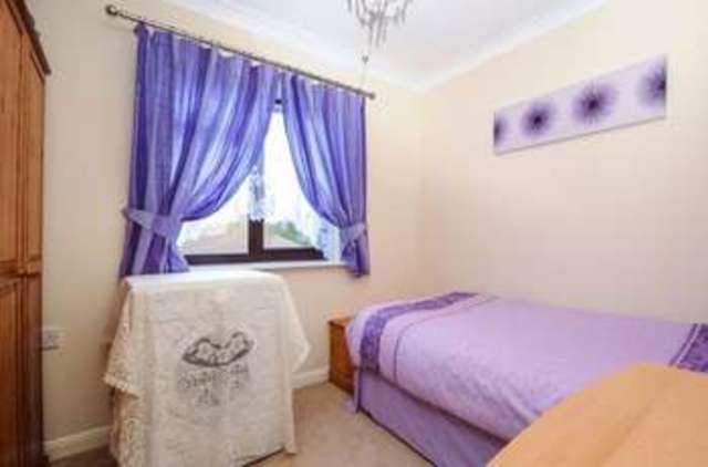  Image of 2 bedroom Flat for sale in Gershwin Court Basingstoke RG22 at Gershwin Court  Basingstoke, RG22 4NN
