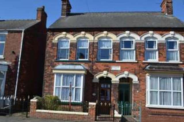  Image of 2 bedroom Semi-Detached house for sale in Glencoe Villas Barrow Road New Holland Barrow-upon-Humber DN19 at Barrow Road  New Holland, DN19 7QR