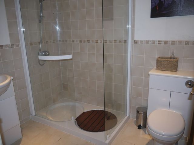  Image of 4 bedroom Detached house for sale in Glenfield Close Aylesbury HP21 at Glenfield Close  Aylesbury, HP21 7NE