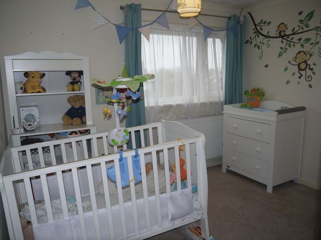  Image of 4 bedroom Detached house for sale in Glenfield Close Aylesbury HP21 at Glenfield Close  Aylesbury, HP21 7NE
