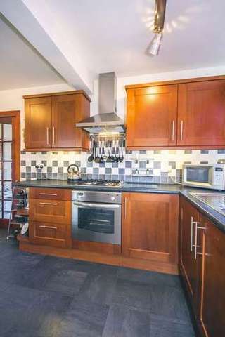  Image of 3 bedroom Detached house for sale in Glenfield Crescent Cowdenbeath KY4 at Glenfield Crescent  Cowdenbeath, KY4 9EU