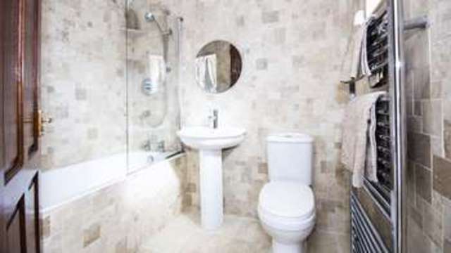 Image of 3 bedroom Detached house for sale in Glenfield Crescent Cowdenbeath KY4 at Glenfield Crescent  Cowdenbeath, KY4 9EU