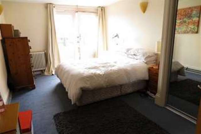  Image of 2 bedroom Flat to rent in Rotherhithe Street London SE16 at Rotherhithe, SE16 5XX