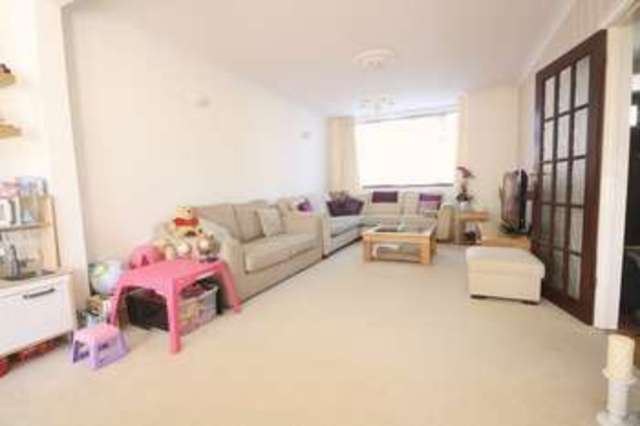 Image of 4 bedroom Semi-Detached house for sale in Gloucester Gardens Cockfosters Barnet EN4 at Gloucester Gardens Cockfosters Barnet, EN4 0QN