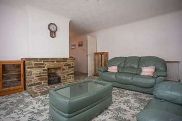  Image of 3 bedroom Detached house for sale in Goodwood Court Emsworth PO10 at Goodwood Court  Southbourne, PO10 8JZ