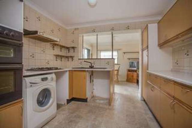  Image of 3 bedroom Detached house for sale in Goodwood Court Emsworth PO10 at Goodwood Court  Southbourne, PO10 8JZ