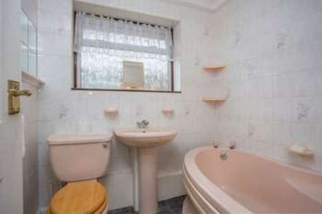  Image of 3 bedroom Detached house for sale in Goodwood Court Emsworth PO10 at Goodwood Court  Southbourne, PO10 8JZ