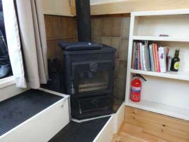  Image of 1 bedroom Detached house for sale in Crow Lane Little Billing Northampton NN3 at NN3 9DA  Gt Billing, NN3 9DA