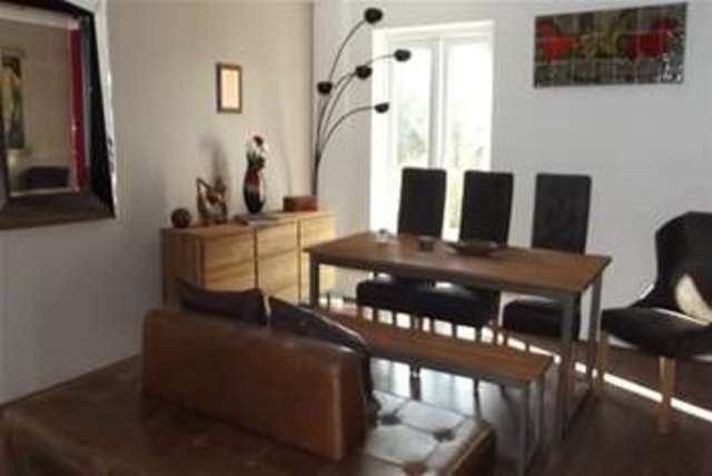  Image of 5 bedroom Detached house to rent in Hadrian Way Chilworth Southampton SO16 at Southampton, SO16 7HX