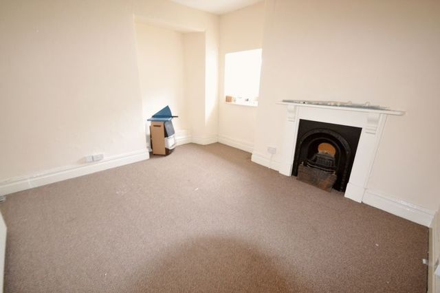  Image of Property to rent in Hall Street Carmarthen SA31 at Hall Street  Carmarthen, SA31 1PH