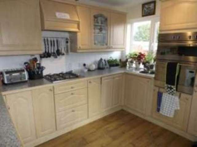  Image of 3 bedroom Detached house for sale in Hanging Lane Northfield Birmingham B31 at Birmingham West Midlands Longbridge, B31 5DN