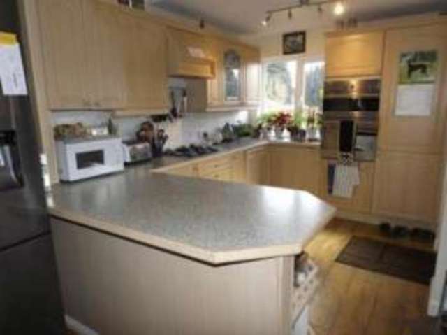  Image of 3 bedroom Detached house for sale in Hanging Lane Northfield Birmingham B31 at Birmingham West Midlands Longbridge, B31 5DN