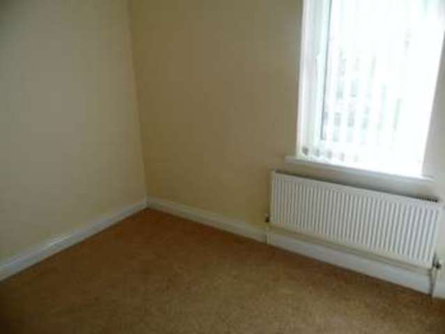  Image of 3 bedroom Semi-Detached house to rent in Harrow Crescent Houghton Le Spring DH4 at Harrow Crescent  Houghton Le Spring, DH4 7LL