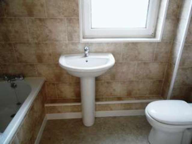  Image of 3 bedroom Semi-Detached house to rent in Harrow Crescent Houghton Le Spring DH4 at Harrow Crescent  Houghton Le Spring, DH4 7LL