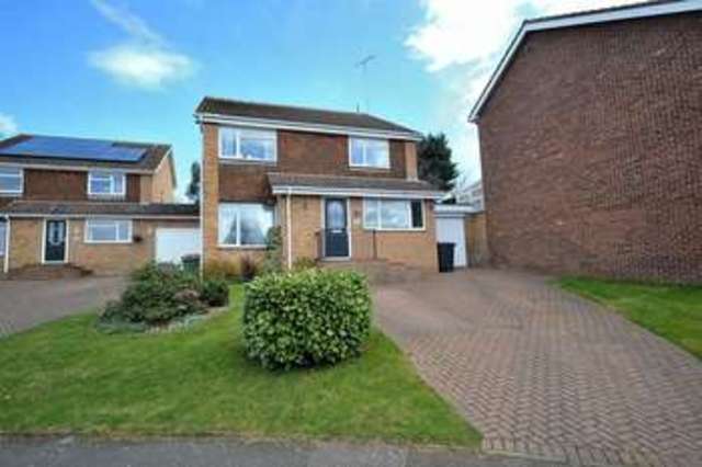  Image of 4 bedroom Detached house for sale in Harrow Road Leighton Buzzard LU7 at Harrow Road  Leighton Buzzard, LU7 4UF
