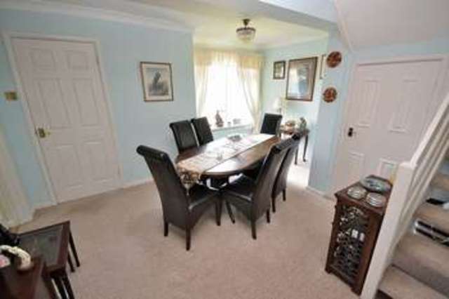  Image of 4 bedroom Detached house for sale in Harrow Road Leighton Buzzard LU7 at Harrow Road  Leighton Buzzard, LU7 4UF