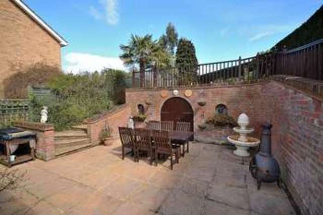  Image of 4 bedroom Detached house for sale in Harrow Road Leighton Buzzard LU7 at Harrow Road  Leighton Buzzard, LU7 4UF