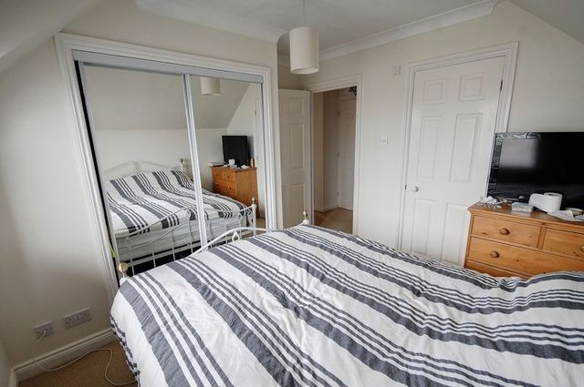  Image of 2 bedroom Flat for sale in Haven Road St. Thomas Exeter EX2 at Haven Road  Exeter, EX2 8GP