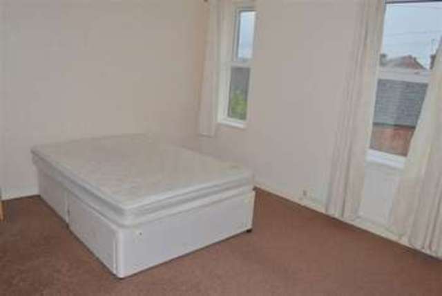  Image of 4 bedroom Terraced house to rent in Hellier Street Dudley DY2 at Hellier Street  Dudley, DY2 8RF
