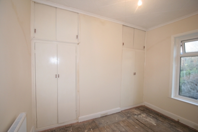  Image of 2 bedroom Terraced house to rent in High Barn Close Rochdale OL11 at Rochdale OL11 3PN Rochdale, OL11 3PN