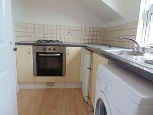  Image of 2 bedroom Flat to rent in High Street Rushden NN10 at Rushden Northatns Rushden, NN10 0PQ