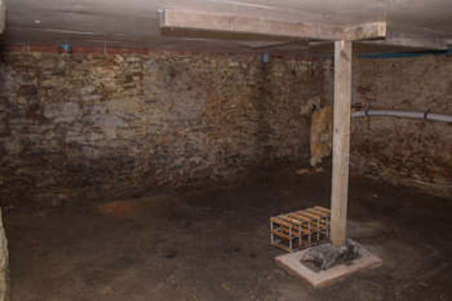  Image of 3 bedroom Cottage for sale in High Street Kempsford Fairford GL7 at Kempsford Kempsford, GL7 4EU