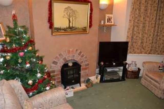  Image of 4 bedroom Semi-Detached house to rent in High Street Pensnett Brierley Hill DY5 at High Street  Pensnett, DY5 4DP