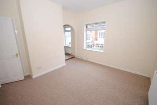  Image of 1 bedroom Apartment to rent in High Street Sileby Loughborough LE12 at Sileby, LE12 7RX