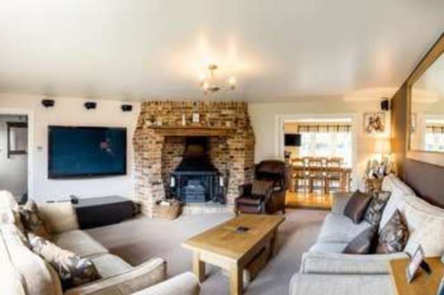  Image of 4 bedroom Detached house for sale in West Close Hoddesdon EN11 at West Close  Hoddesdon, EN11 9DA