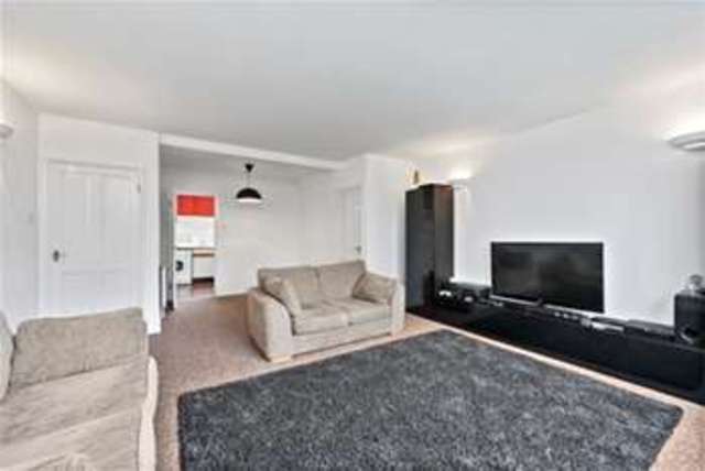  Image of 2 bedroom Maisonette to rent in River View Hollies Court Addlestone KT15 at Addlestone, KT15 2NA