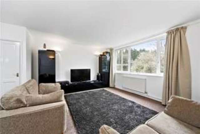  Image of 2 bedroom Maisonette to rent in River View Hollies Court Addlestone KT15 at Addlestone, KT15 2NA