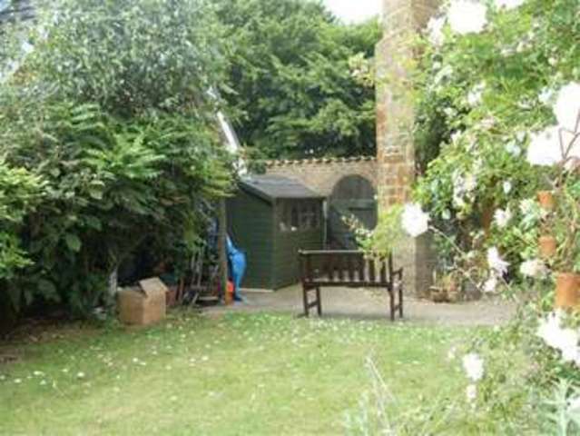  Image of 4 bedroom Detached house to rent in Holly Walk Finedon Wellingborough NN9 at Finedon Northants, NN9 5NJ