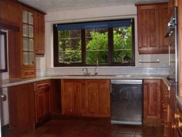  Image of 4 bedroom Detached house to rent in Holly Walk Finedon Wellingborough NN9 at Finedon Northants, NN9 5NJ