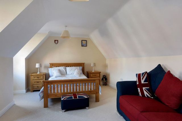  Image of 4 bedroom Detached house for sale in Holme Close Thorpe-on-the-Hill Lincoln LN6 at Holme Close Thorpe-on-the-Hill Lincoln, LN6 9FB