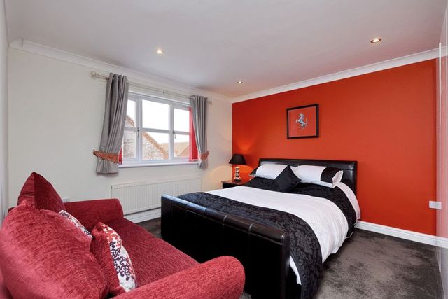  Image of 4 bedroom Detached house for sale in Holme Close Thorpe-on-the-Hill Lincoln LN6 at Holme Close Thorpe-on-the-Hill Lincoln, LN6 9FB