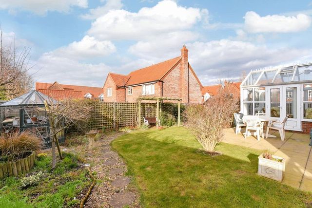  Image of 4 bedroom Detached house for sale in Holme Close Thorpe-on-the-Hill Lincoln LN6 at Holme Close Thorpe-on-the-Hill Lincoln, LN6 9FB