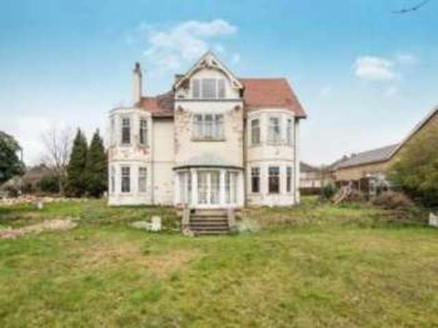  Image of 7 bedroom Detached house for sale in Hucknall Road Nottingham NG5 at Nottingham Nottinghamshire Woodthorpe, NG5 1FS