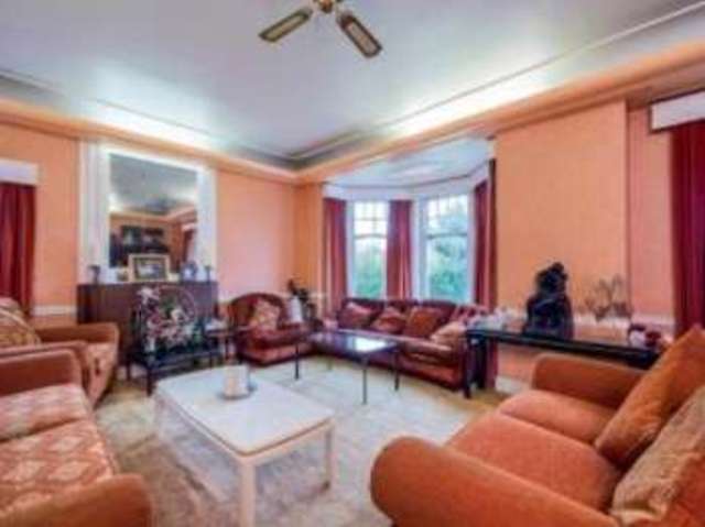  Image of 7 bedroom Detached house for sale in Hucknall Road Nottingham NG5 at Nottingham Nottinghamshire Woodthorpe, NG5 1FS