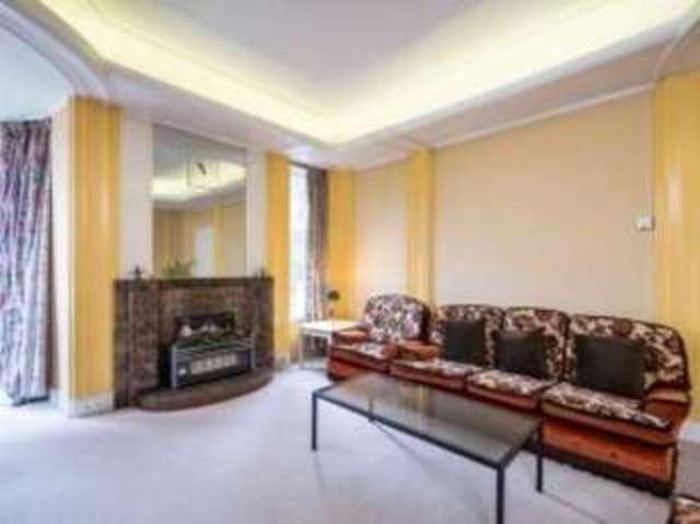  Image of 7 bedroom Detached house for sale in Hucknall Road Nottingham NG5 at Nottingham Nottinghamshire Woodthorpe, NG5 1FS